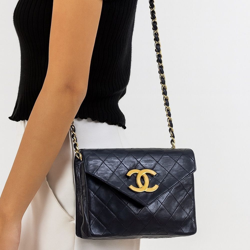 CHANEL Black Quilted 24K CC Logo Hardware Leather Shoulder Bag - Picture 2 of 15